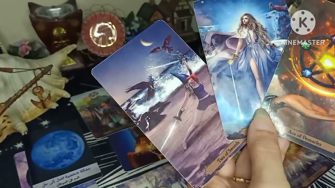 برج الأسد 💞 قراءه افكار ومشاعر الشخص ال فبالك 😘 عايز يكون معاك ويعمل ال عايزه رفضك قاطع رغم حبك 