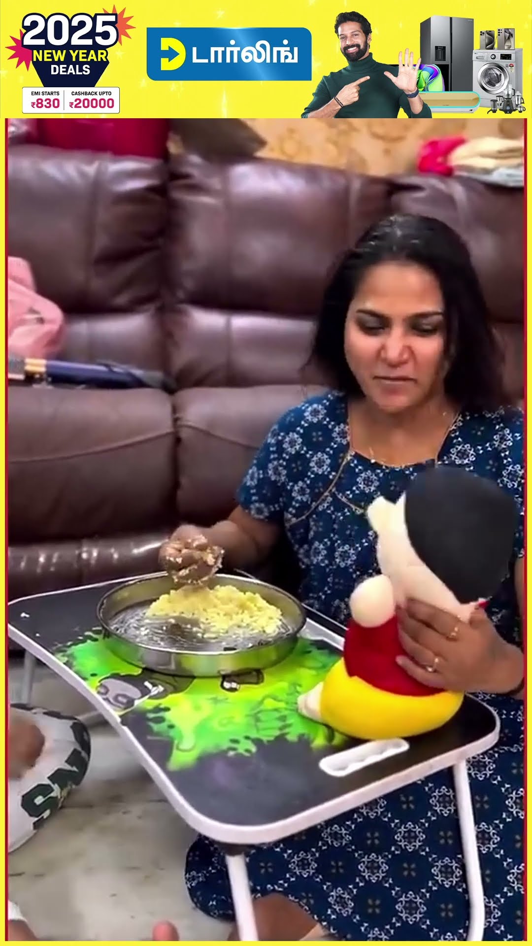 'பையனுக்கு 4 வாய் ஊட்டி விடுறதுக்கு எவ்வளவு கஷ்ட படுறாங்க Myna Nandhini' ? Fun Video