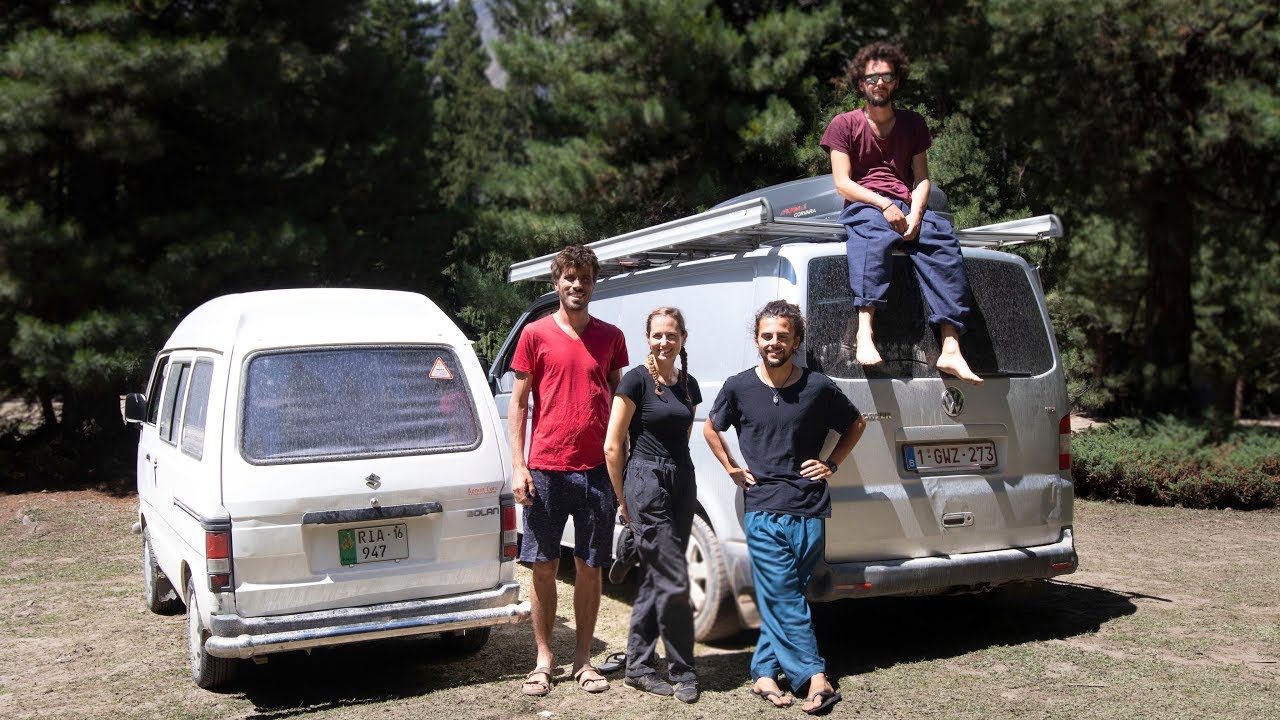 Foreigners living in car in Pakistan Meetup