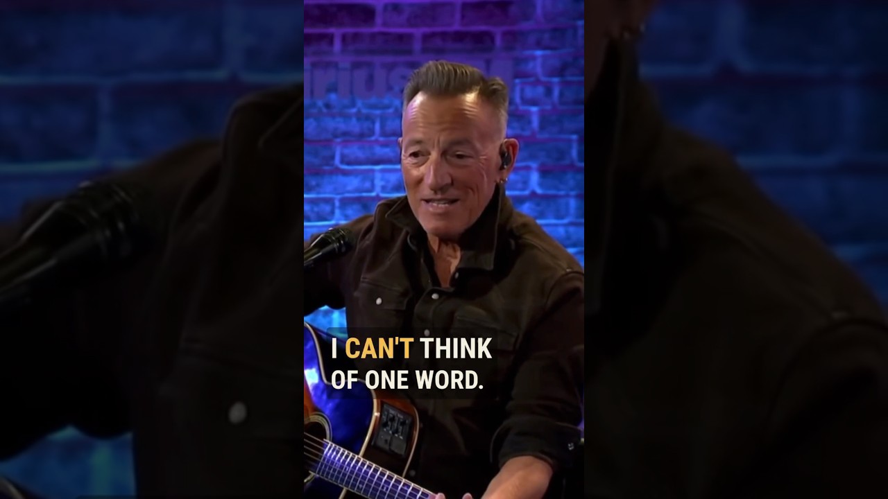 Bruce Springsteen on the time he forgot the lyrics to “Born to Run” in Detroit auf YouTube ansehen Bruce Springsteen on the time he forgot the lyrics to “Born to Run” in Detroit auf YouTube ansehen