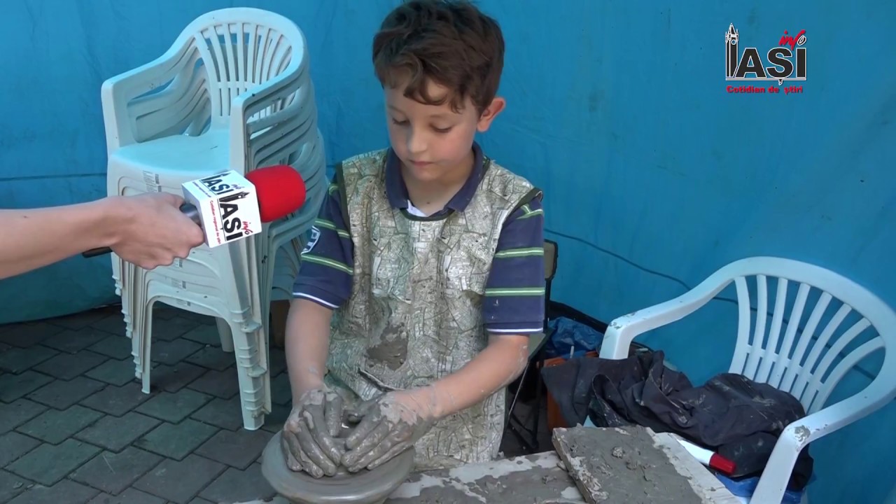 Micii mesteri din Copou, Parcul Expo cultural อ่านว่า