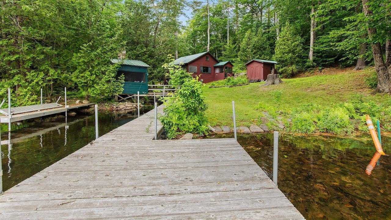 This Maine Lakefront Cottage Is Surprisingly Affordable – Full Tour of a Hidden Gem!