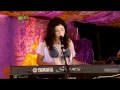 Marina and the Diamonds - Obsessions (Live acoustic Isle Of Wight Festival + Intro 11/06/2010)