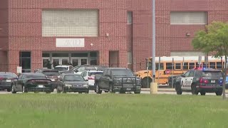 Arlington's Bowie High School on lockdown after oncampus shooting, dismissal delayed