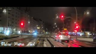 Berlin bei Nacht leichter Schneefall Januar 2022