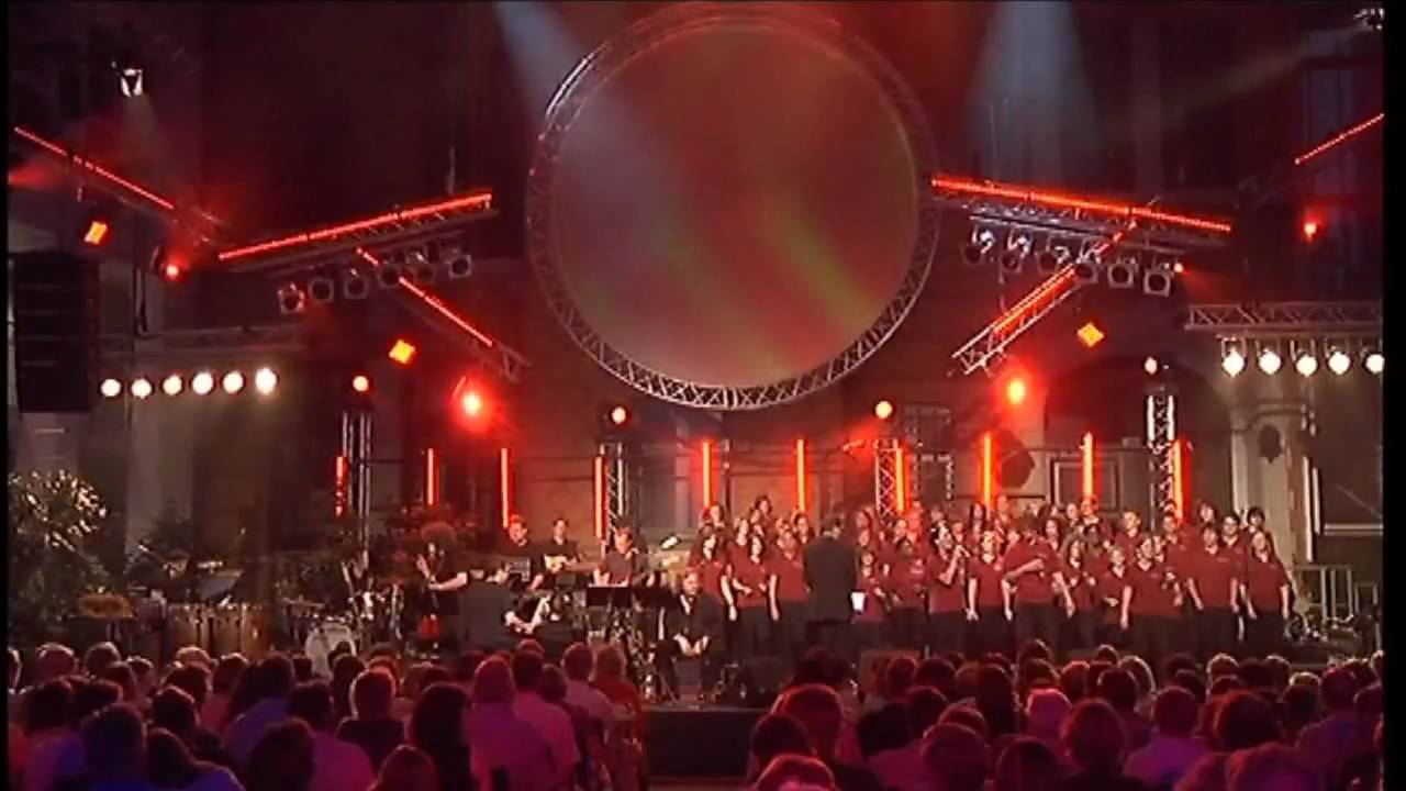 Gospel Train Hamburg 2008 Live Love can build a bridge YouTube
