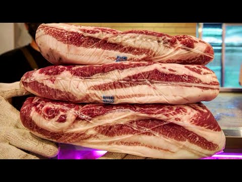 줄서서 먹는 솥뚜껑삼겹살 집에 취직했습니다.