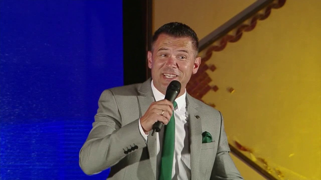 Grupa Milenium - Ubavo Makedonche (Leshochki Folk Fest 2018)