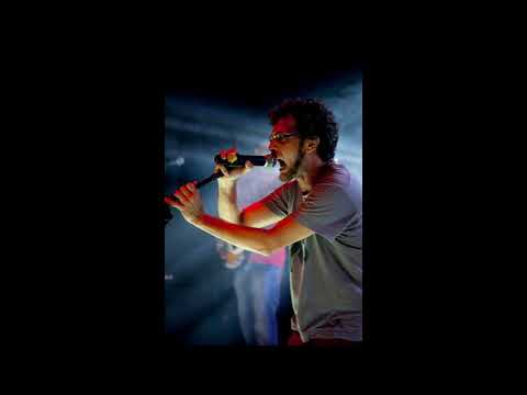 VOO DE MARIMBONDO | PETRÔNIO E AS CRIATURAS