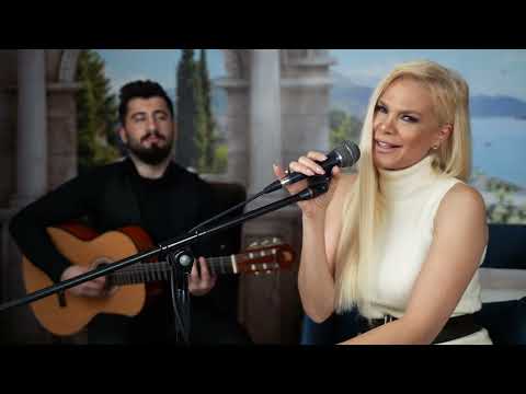 Pelin Suade - Aşk Ne Demek Bilen Var mı Akustik