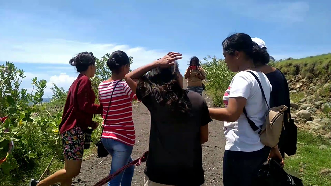 Wisata Ke Padang Tanjung Bendera, Waelengga Manggarai Timur, Flores