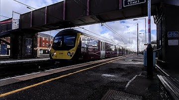 Wait for it...! Class 360 at full speed through Harlington! - Fly-by -