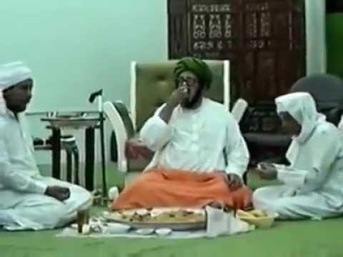 Rahat - Romo KH. Ahmad Asrori Al Ishaqi bersama Abuya Sayyid Muhammad Alawy Al Maliki