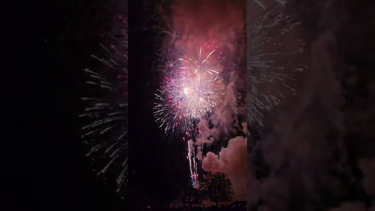 Grand Mound IA fireworks finale 2022 with fire ball YouTube