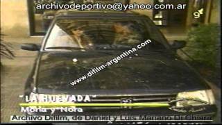 Difilm - Moria Casan Y Nora Carpena Reciben Huevazos 1994
