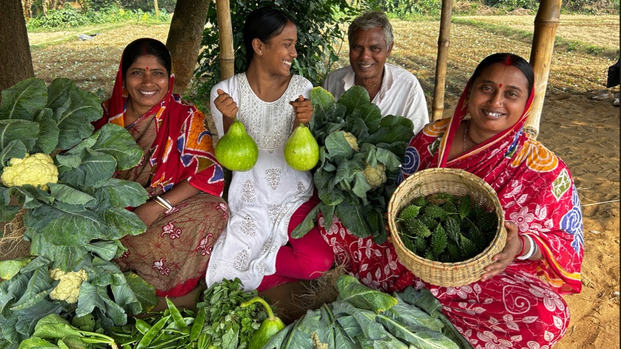 শীতের সকালে মাঠের থেকে কি কি সবজি আনলাম দেখুন ||  collection of winter season veggies ||