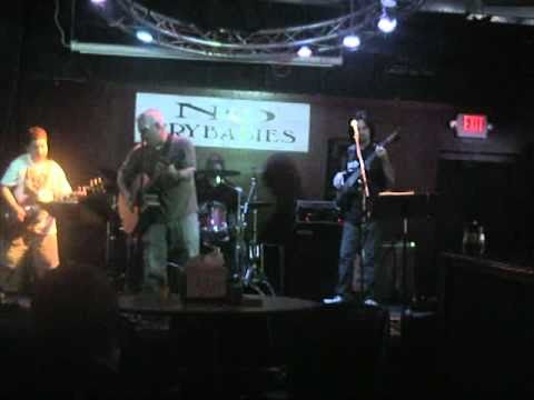 Reese Boyd plays Led Zeppelin's "Babe I'm Gonna Le...