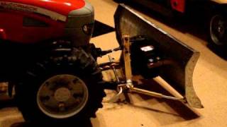 TRATTORE TRAKTOR TRAKTOREN TRACTOR BRUDER RC TEST SOLLERVATORE ANTERIORE + RUSPA.MPG