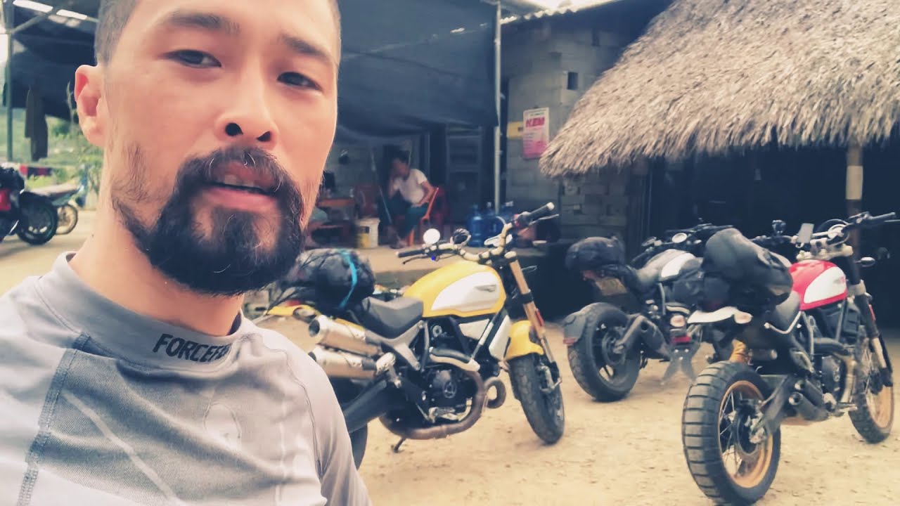 3 Anh Em trên 3 chiếc xe tưng