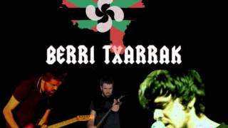 Miniatura de vídeo de "Laku bat munduan- Berri Txarrak"
