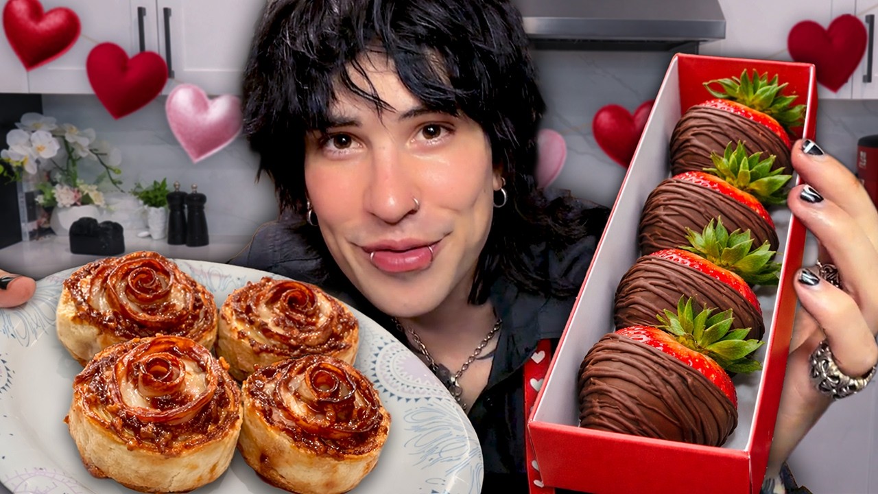 Делаем розы из пиццы и клубнику в шоколаде!