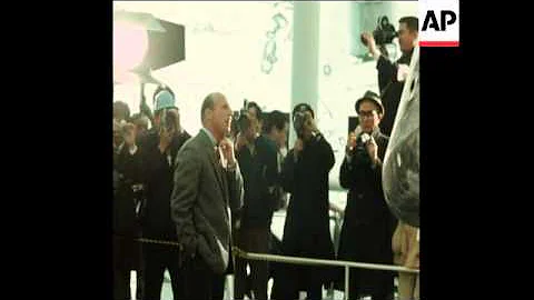 SYND 25/03/1970 US ASTRONAUTS VISIT THE US PAVILIO...