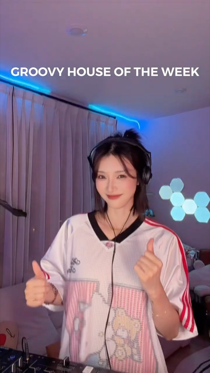 KIRA X - YouTube
