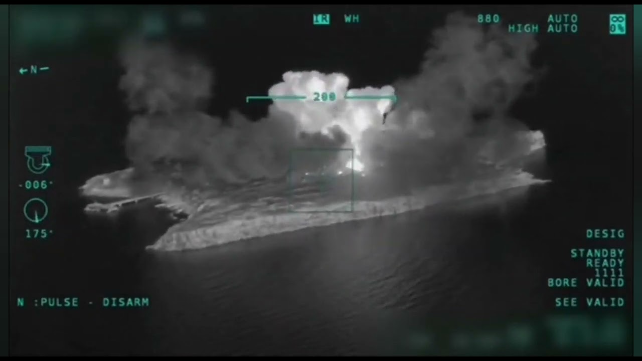 Ukraine forces invade Snake Island thay used two Su-27 and two Bayraktar TB-2 and landing crafts