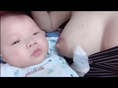 bayi lapar. ibu menyusui bayi❤🥰#Breastfeeding