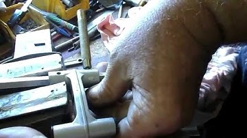 Fitting Can Am Spyder RT windscreen bracket