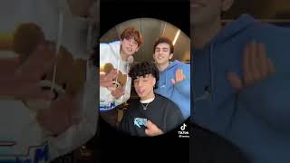 Larray, Issa Twaimz, Mario Selman “LEFT RIGHT” by XG - TIKTOK