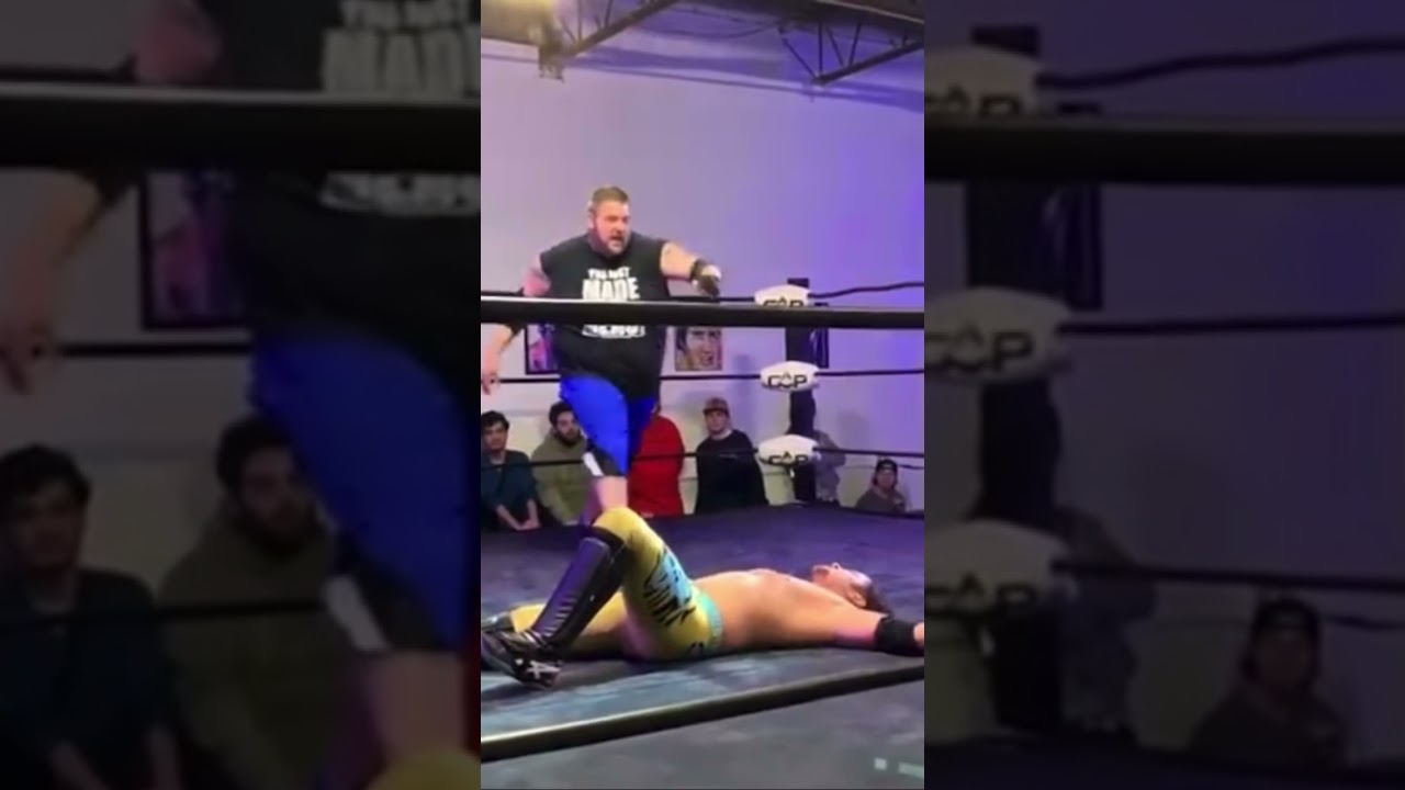 HULK HOGAN LEG DROP🤼‍♂️ (Pro Wrestling Moves) 