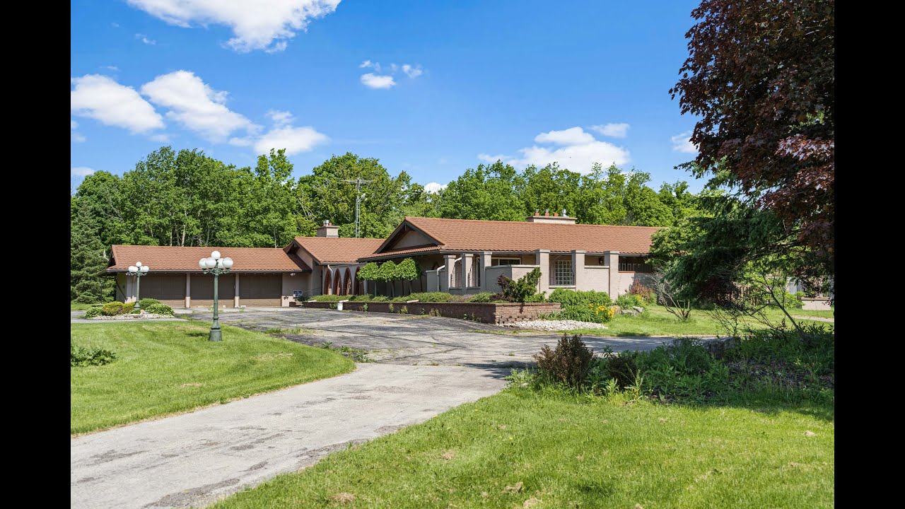 4274 Highway 56, Binbrook YouTube