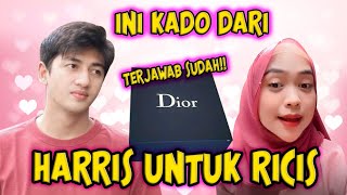 INI KADO DARI HARRIS UNTUK RICIS