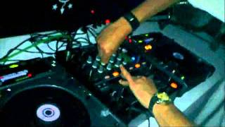 Gottlieb play the music live.avi