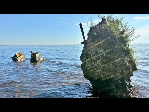 Затопленные деревни и город Бердск при строительстве Обского водохранилища в 50-х годах.