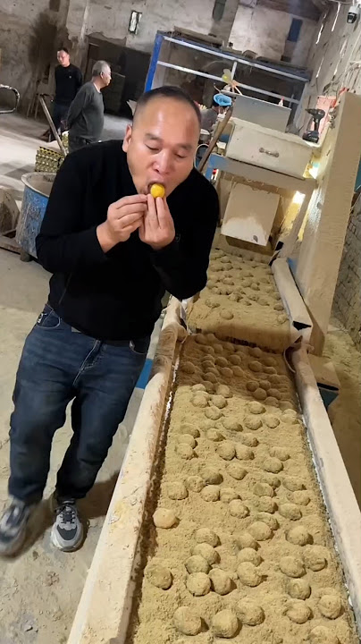 Dad Eats Raw Potatoes?! 🥔😱 But What Happens Next Will Shock You! 😤