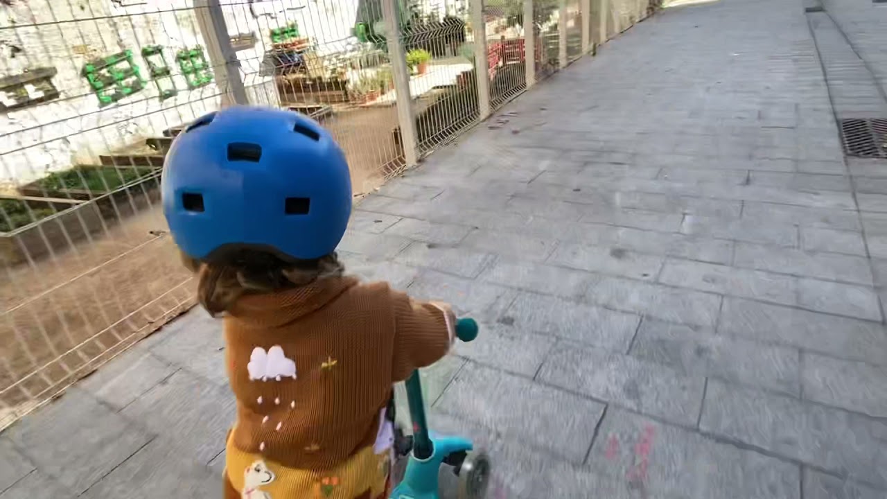 Longboard and scooter riding 🛹 Mom & 2 years old kid 💘 
