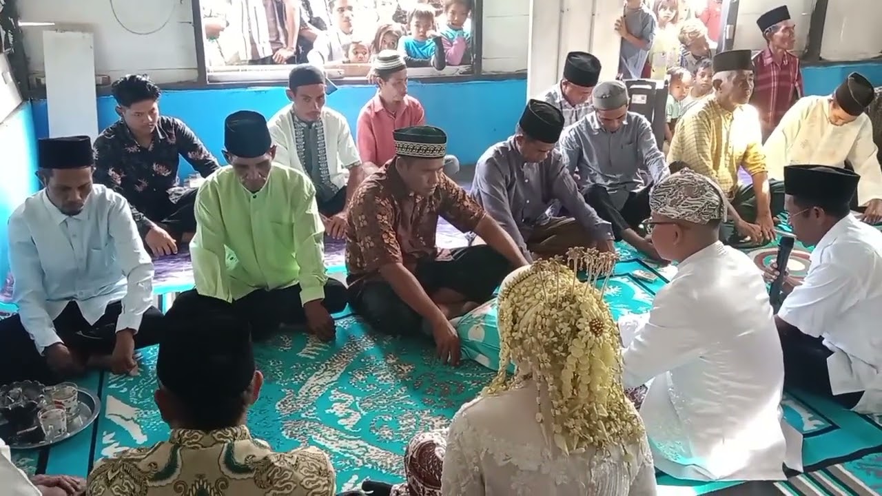 acara pernikahan Desa Bisori Kasiruta barat