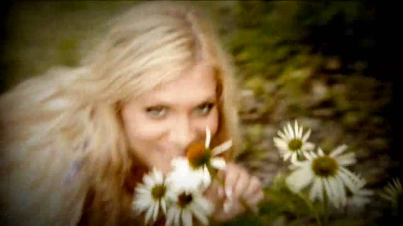 Manca Špik - Que sera sera (Official video)