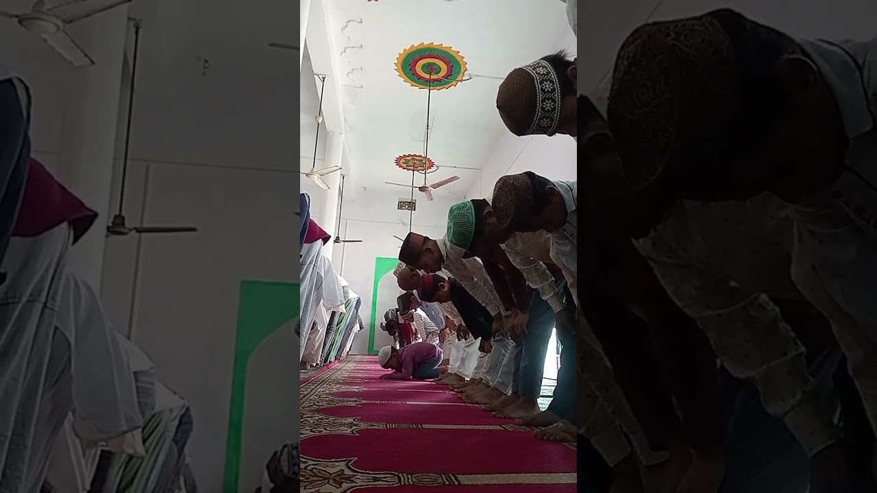 Nawaz Salah karte hue namaz padhte hue bacchon ki shaitaniyan# kitni pyari