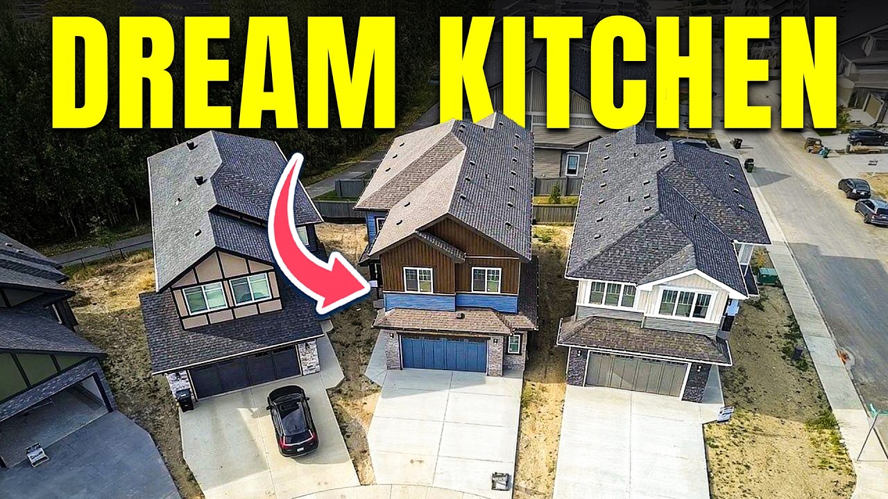 Вам обязательно нужно увидеть этот потрясающий дом с выходом к пруду в Кинглет Гарденс, Эдмонтон