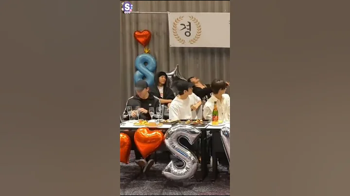 Vernon turned the situation into chaotic #seventeen #svt #saythename_17 #vernon