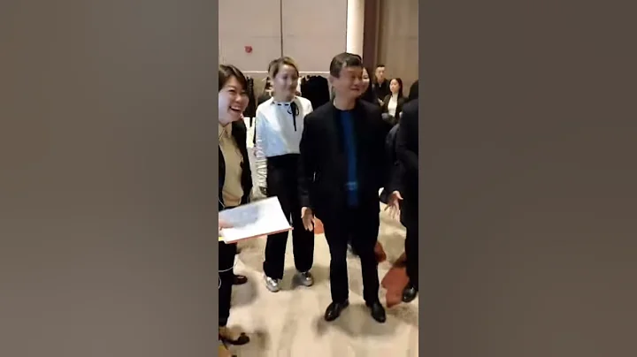 #马云 对钱没兴趣的马老师，阿里巴巴市值狂下跌，这次风暴希望早点过去！ - 天天要闻