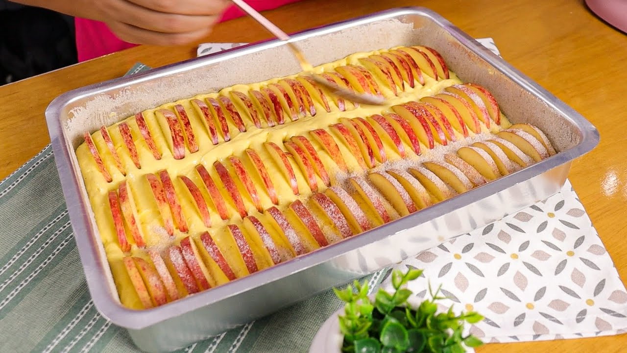 BOLO DE MAÇÃ COM CANELA FOFINHO | MASSA DE IOGURTE IRRESISTÍVEL QUE DERRETE NA BOCA