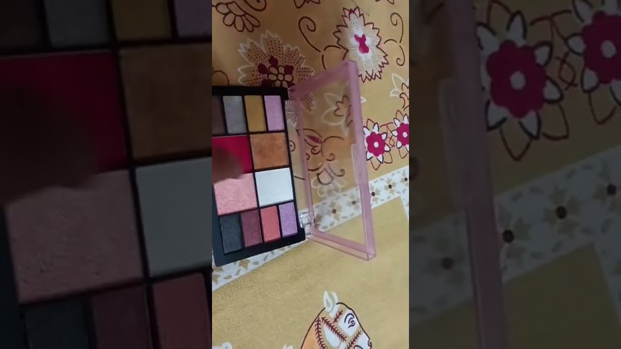 makeup kit of steel Paris and with 8 eyeshadow colours 2 blusher and 2 highlighter