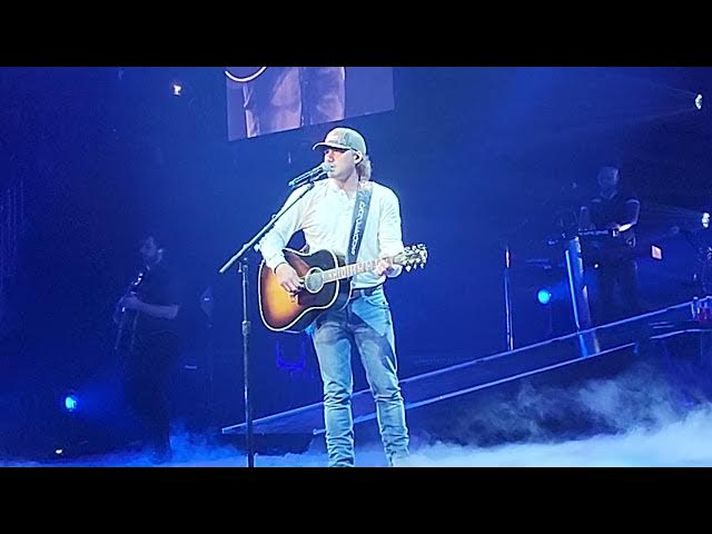 Morgan Wallen - (Chasing You) "Live" Morgan Wallen - (Chasing You) "Live"