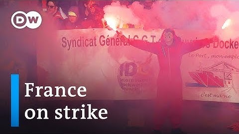 France strikes: Thousands protest Macron