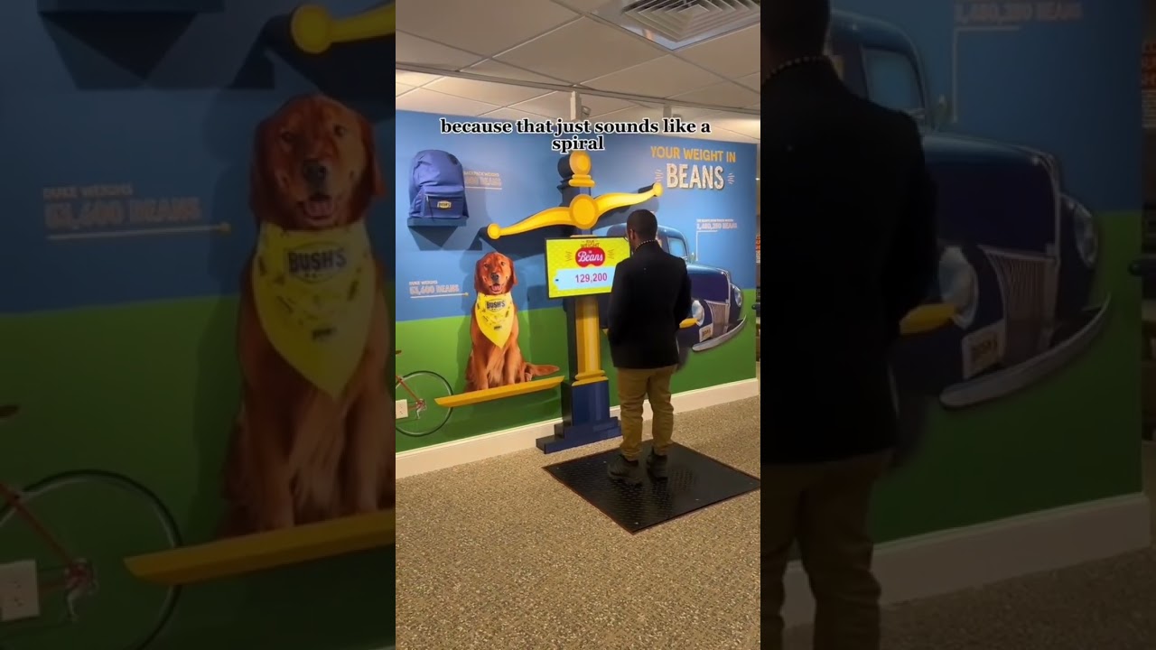 Я очень люблю эти маленькие корпоративные музеи, и я люблю горы Смоки и людей, которые там живут.