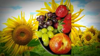 1080p 25 fps Testrender with pretty flowers and tasty fruity bowl.